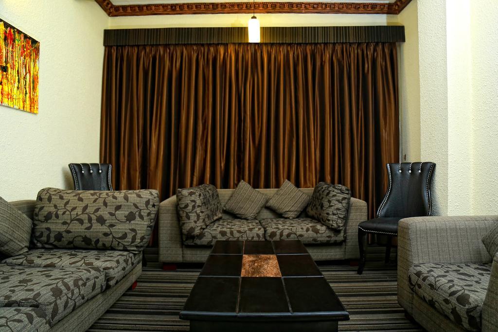 Hotel Sunhill - Kolombo Oda fotoğraf