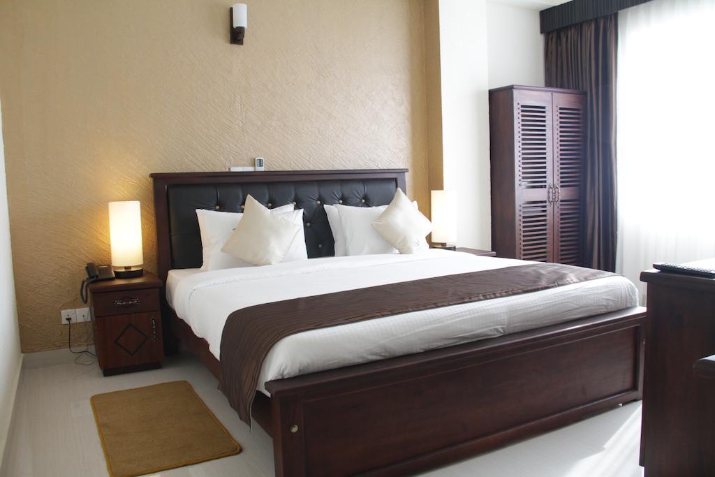 Hotel Sunhill - Kolombo Dış mekan fotoğraf